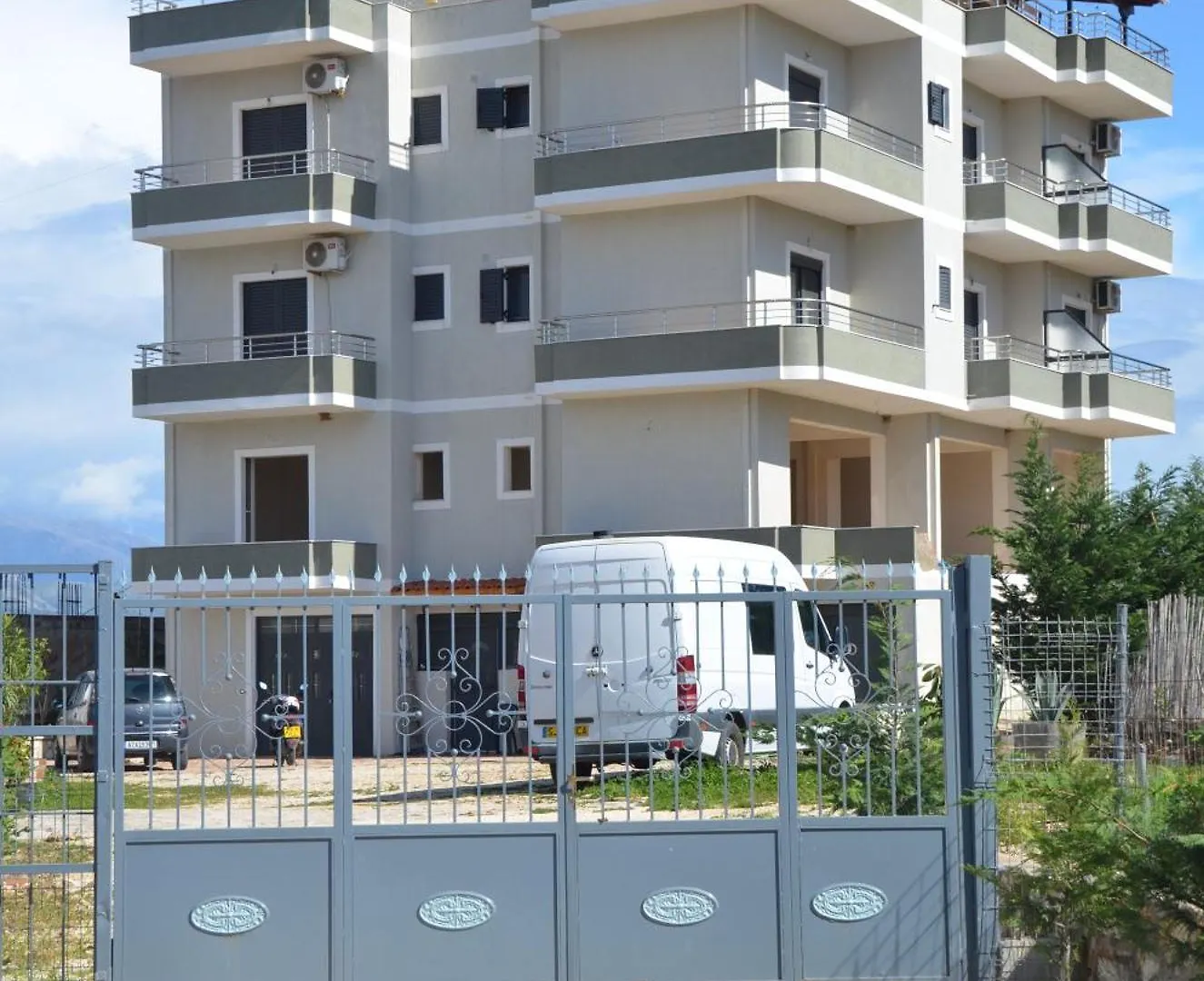 Apartments Polonia Saranda 0*, Sarandë